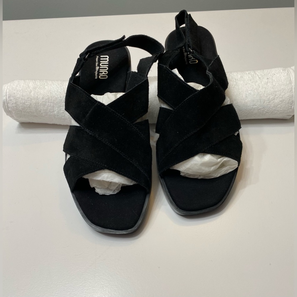 Munro Micah Slingback Suede Women’s Sandals